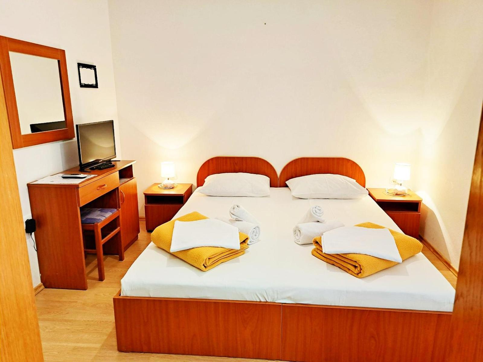 Apartments & Rooms Cakelic Mlini Exterior foto